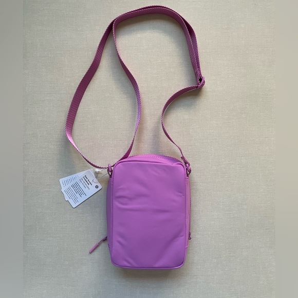 Lululemon Easy Access Crossbody Bag 1.5L - Dahlia Mauve - Picture 11 of 16